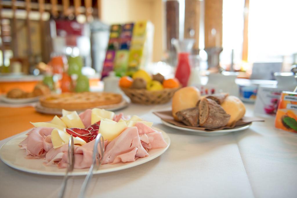 Hotel Dependance Sporting Livigno Zewnętrze zdjęcie